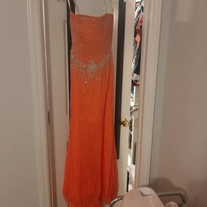 Tiffany Designs Dress Orange size 4 (Make an Offer)